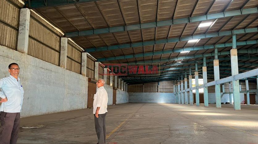 spacious and well-maintained industrial shed available for lease in Khopoli Khalapur, Navi Mumbai's TTC Industrial Area. The shed features ample workspace, ample power supply, and convenient access to transportation.