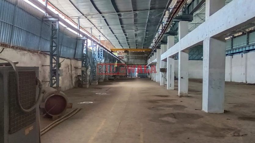 spacious and well-maintained industrial shed available for lease in Rabale, Navi Mumbai's TTC Industrial Area. The shed features ample workspace, ample power supply, and convenient access to transportation.