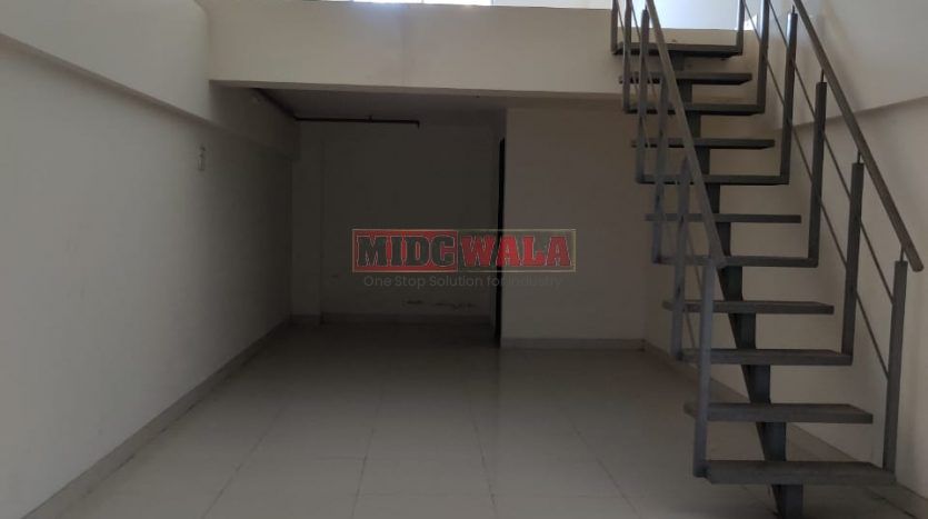 Commercial property for sale at Dombivli Midc; 962 SQFT Carpet