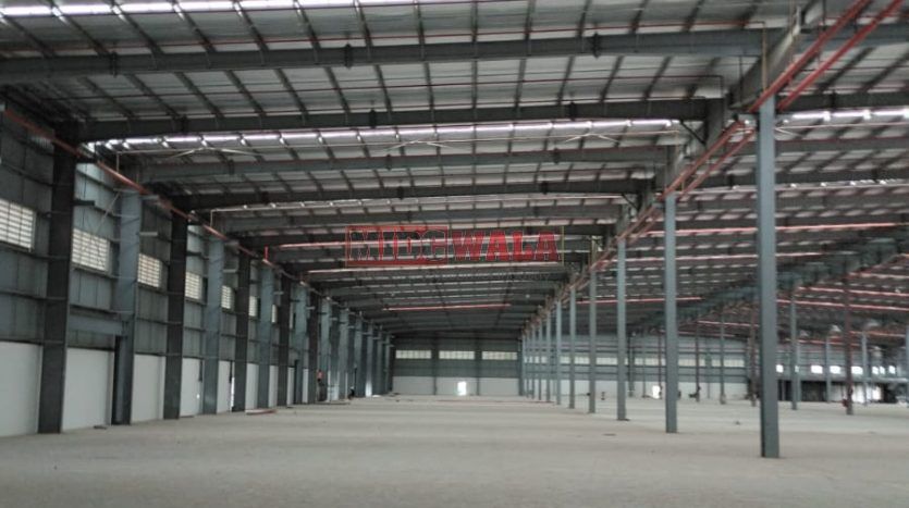 Large, modern warehouse in TTC Industrial Area, Taloja MIDC, Navi Mumbai. Suitable for storage and distribution.