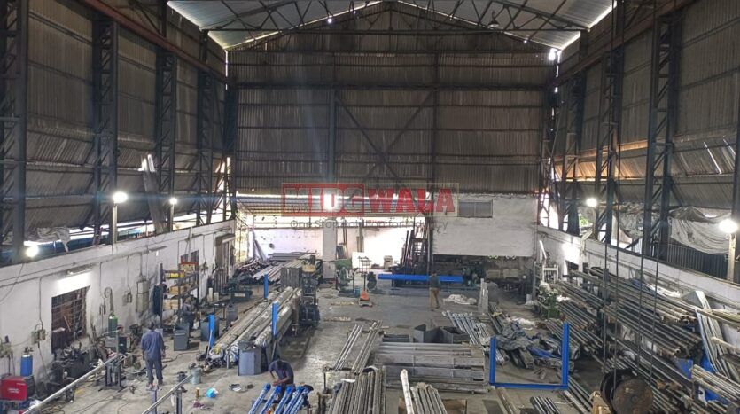 spacious and well-maintained Engineering shed available for lease in Rabale, Navi Mumbai's TTC Industrial Area. The shed features ample workspace, ample power supply, and convenient access to transportation.