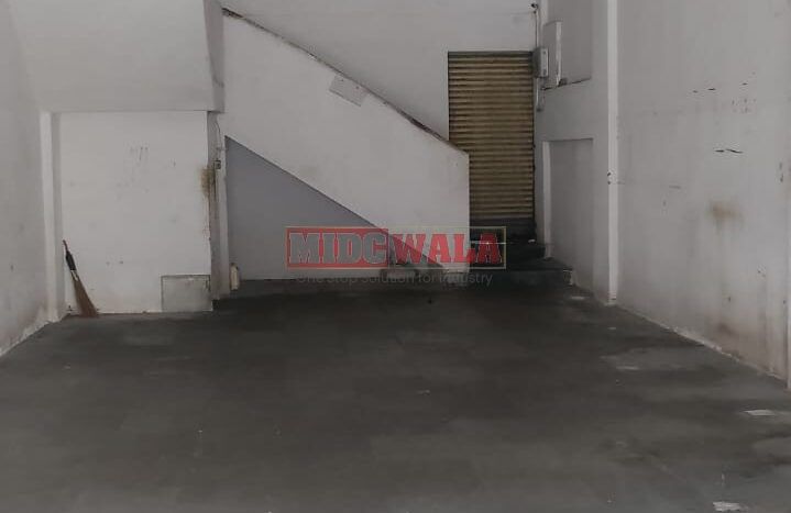 Large, modern warehouse in TTC Industrial Area, Taloja, Navi Mumbai. Suitable for storage and distribution.