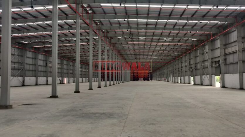 Large, modern warehouse in TTC Industrial Area, Taloja, Navi Mumbai. Suitable for storage and distribution.