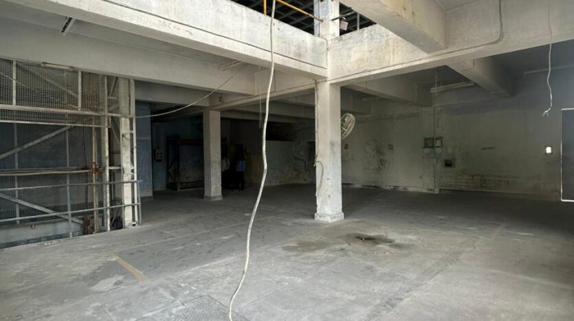 A spacious factory building available for lease in Taloja MIDC, Navi Mumbai.