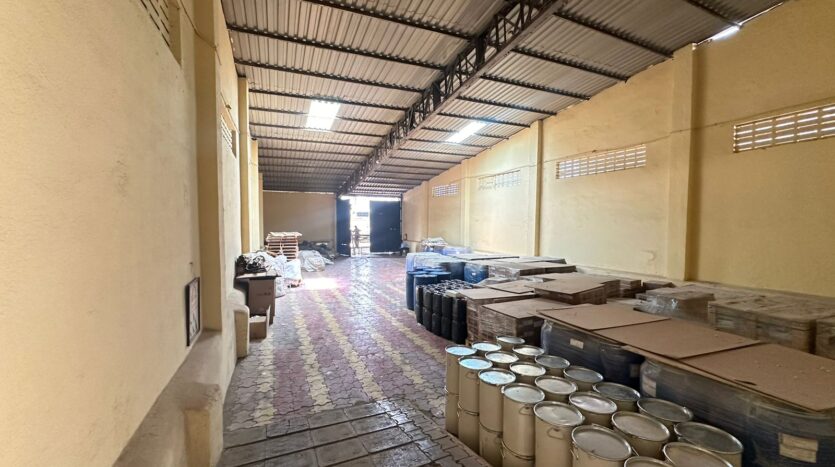 Industrial warehouse space available for lease in Kalamboli, Panvel, Navi Mumbai.