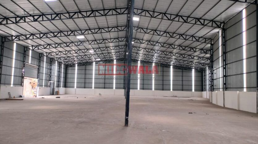 Spacious industrial warehouse available for lease in Shilphata.