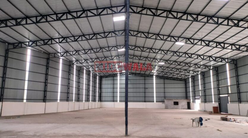 Spacious industrial warehouse available for lease in Shilphata.