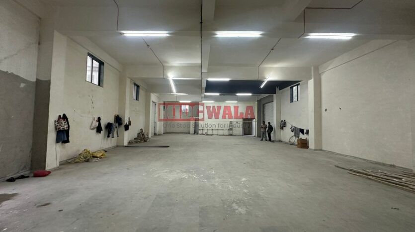 Spacious RCC industrial building available for lease in Navi Mumbai's Pawane MIDC.