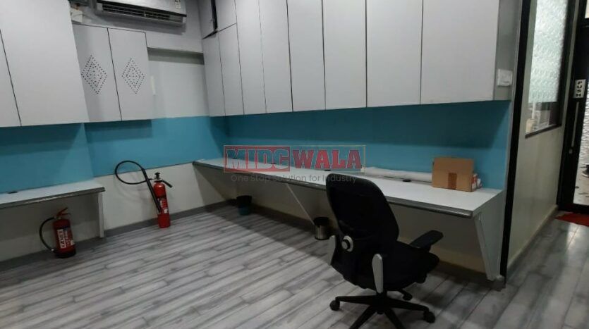 Modern office space for lease in Raheja Tesla, Juinagar Navi Mumbai.