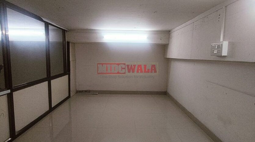 Spacious warehouse for lease in Juinagar MIDC Navi Mumbai.