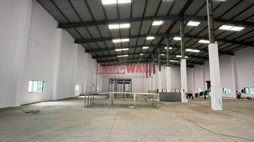 Spacious industrial warehouse space for rent in Khopoli.