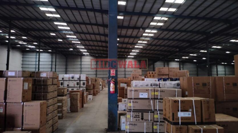Brand new warehouse or storage facility for lease in Bhiwandi's industrial area.
