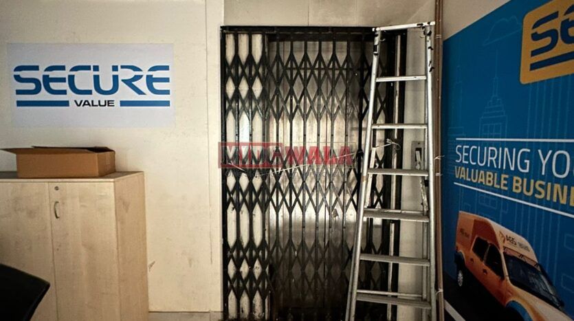 RCC industrial building available for rent in Mahape MIDC, Navi Mumbai